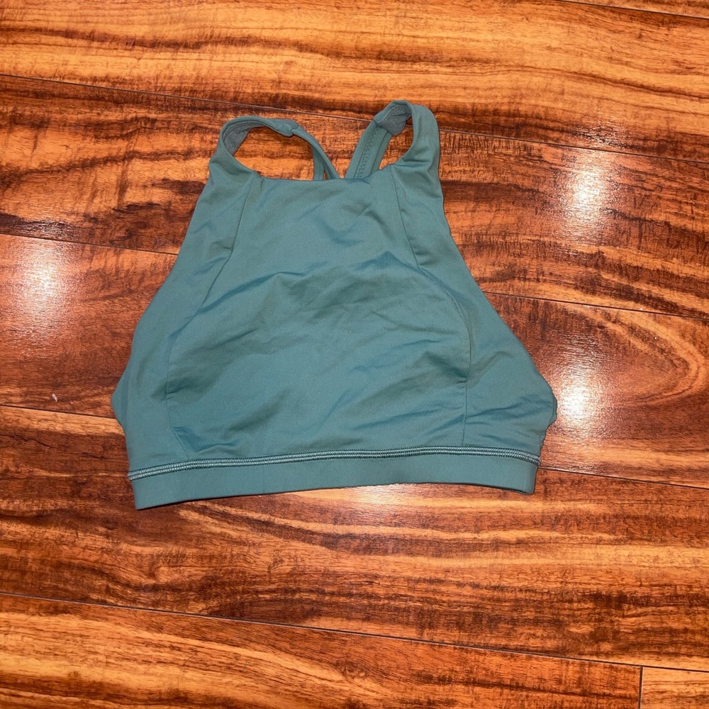 Lululemon High Neck Cross Back Sports Bra